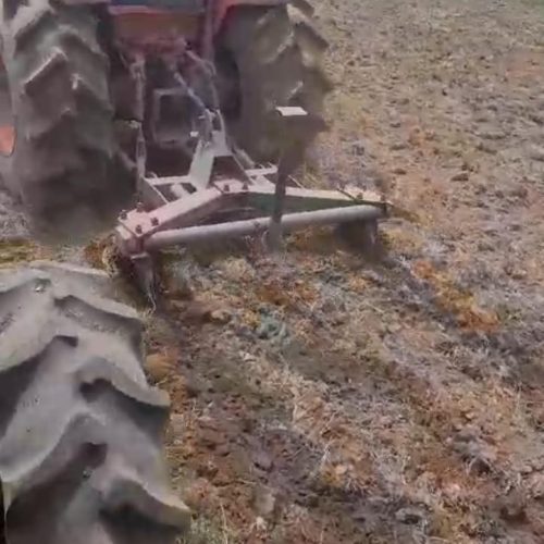 Cincelado con tractor